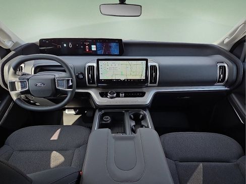 New 2025 Ford Expedition Active AWD/4WD image 12