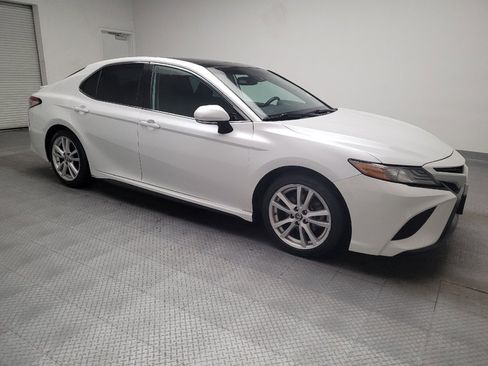 Used 2019 Toyota Camry XSE FWD image 11