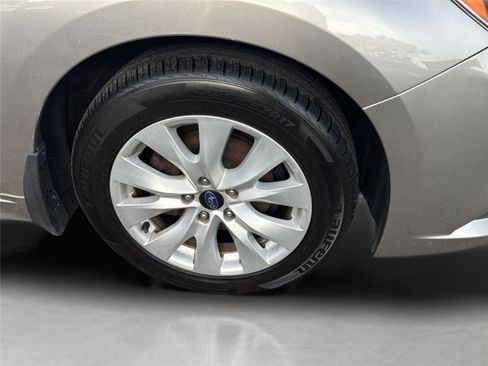 Used 2017 Subaru Legacy 2.5i Premium AWD/4WD image 29