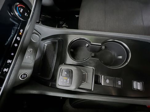 Used 2023 Nissan Rogue SV image 25