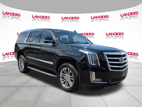 Used 2020 Cadillac Escalade 2WD image 1