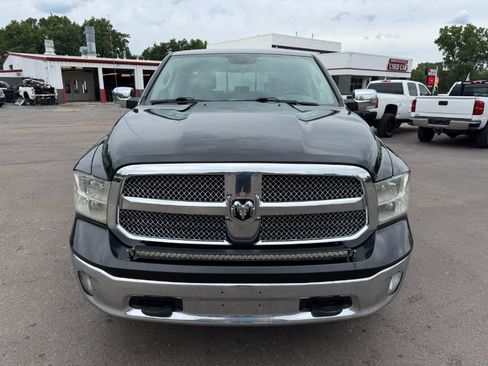 Used 2018 RAM 1500 SLT AWD/4WD image 8
