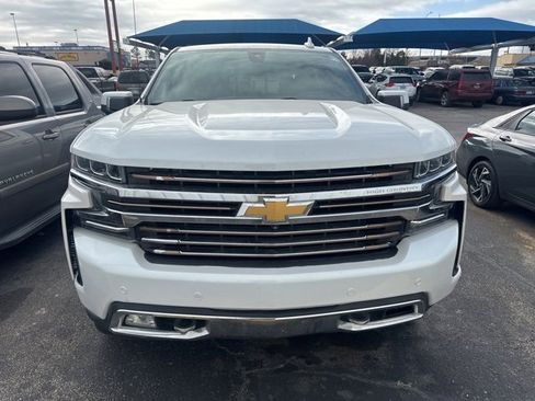 Used 2019 Chevrolet Silverado 1500 High Country w/ High Country Premium Package image 2
