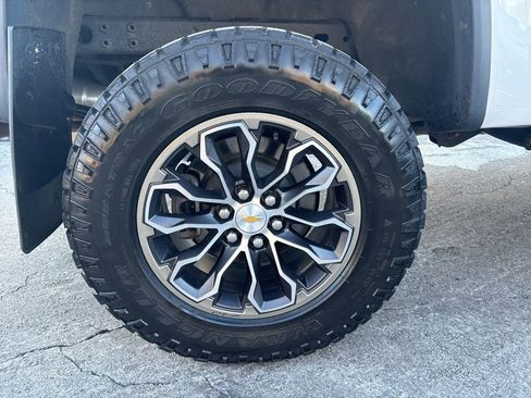 Used 2022 Chevrolet Colorado ZR2 image 32