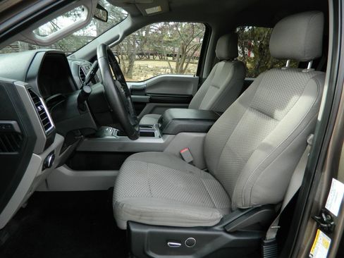 Used 2015 Ford F150 XLT w/ Equipment Group 301A Mid image 11