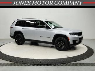 Used 2023 Jeep Grand Cherokee L Laredo RWD video 1