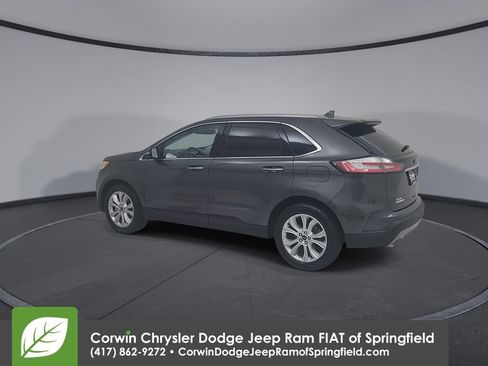 Used 2020 Ford Edge Titanium image 10