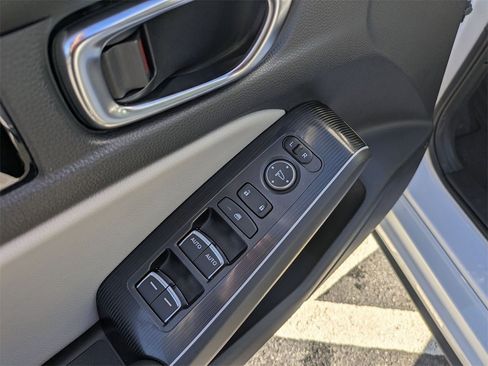 Used 2025 Honda Civic Sport Touring image 12