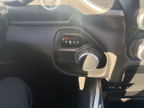 Used 2019 RAM 1500 Big Horn image 13