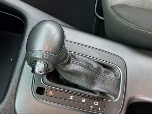 Used 2016 Kia Forte LX image 15