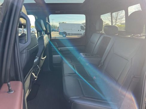 Used 2022 Ford F150 Lariat image 40