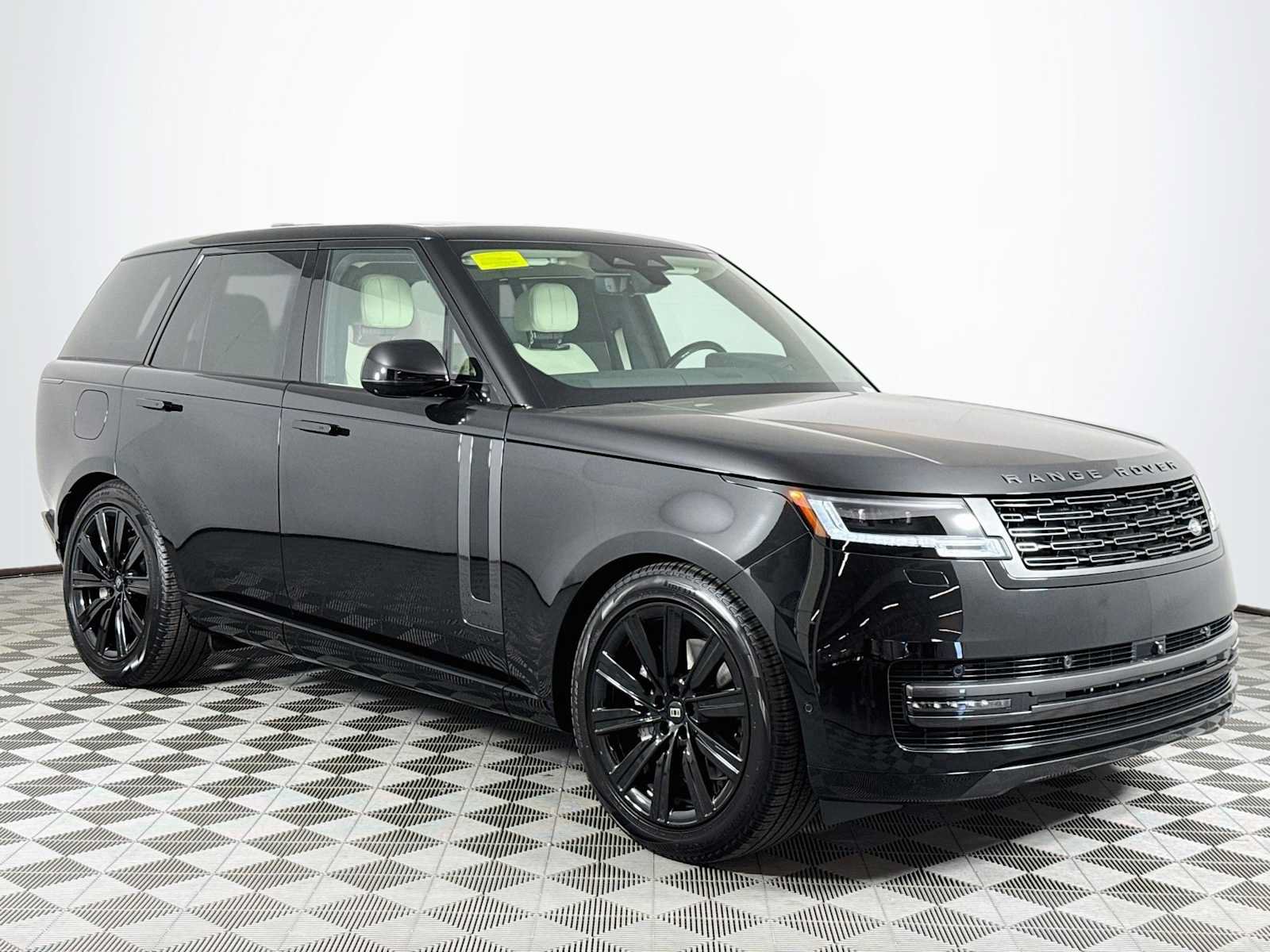 New 2027 Land Rover Range Rover SE AWD/4WD image 3