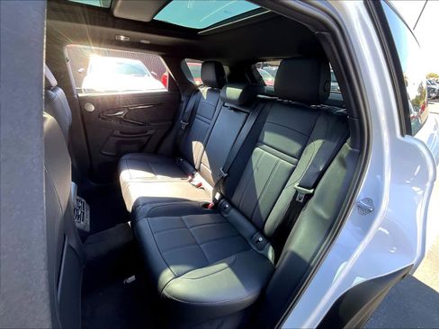 New 2026 Land Rover Range Rover Evoque Dynamic SE image 12