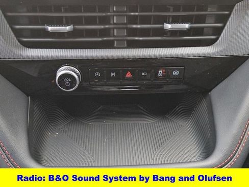 New 2026 Ford Explorer ST-Line w/ ST-Line Street Pack image 14