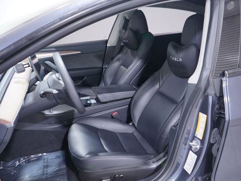 Used 2023 Tesla Model 3 Performance image 7