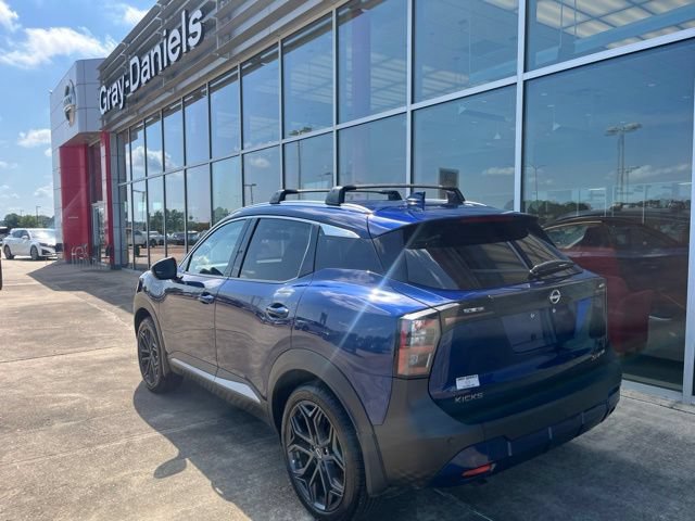 Certified 2025 Nissan Kicks SR AWD/4WD image 2