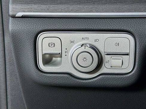 Used 2022 Mercedes-Benz GLE 350 4MATIC image 10