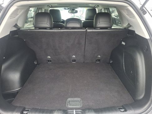 Certified 2022 Jeep Compass Limited w/ Sun and Sound Group image 18