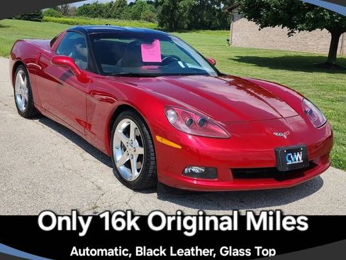 Used 2005 Chevrolet Corvette Coupe w/ Preferred Equipment Group image 1