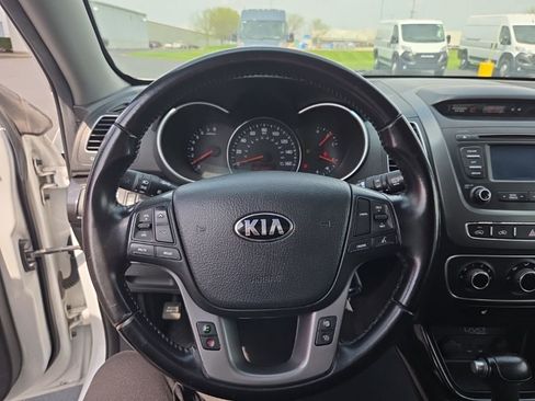 Used 2014 Kia Sorento LX AWD/4WD image 30