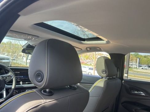 New 2026 Chevrolet Trax ACTIV w/ Sunroof Package image 14