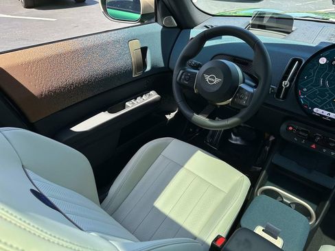 New 2025 MINI Cooper Countryman S w/ Comfort Package Max image 30