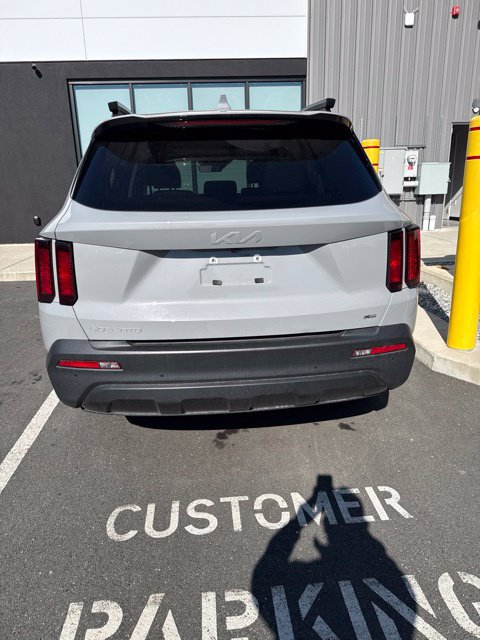 Used 2023 Kia Sorento S w/ Panoramic Sunroof Package AWD/4WD image 10