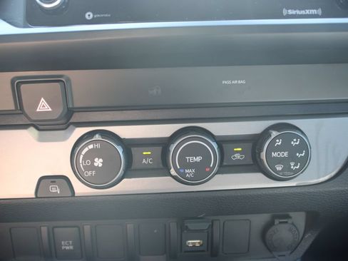 Used 2021 Toyota Tacoma SR w/ SR Convenience Package RWD image 44