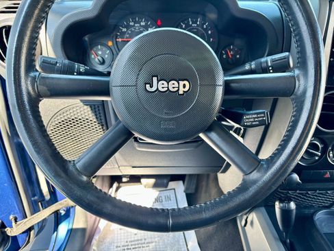 Used 2009 Jeep Wrangler X AWD/4WD image 17