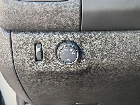 Used 2020 Chevrolet Colorado LT RWD image 17
