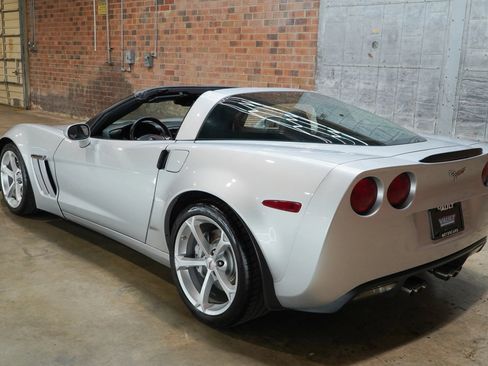 Used 2010 Chevrolet Corvette Grand Sport w/ Preferred Equipment Group RWD image 36