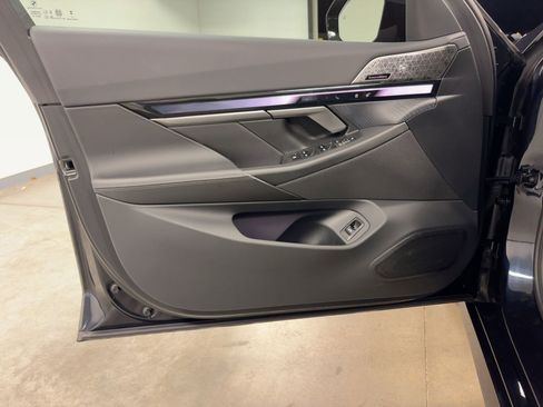 Certified 2025 BMW i5 xDrive40 w/ M Sport Package image 13