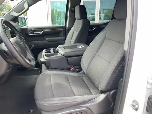 Used 2026 Chevrolet Silverado 1500 RST AWD/4WD image 16