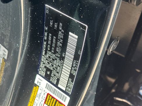 Certified 2025 Toyota Grand Highlander FWD image 37