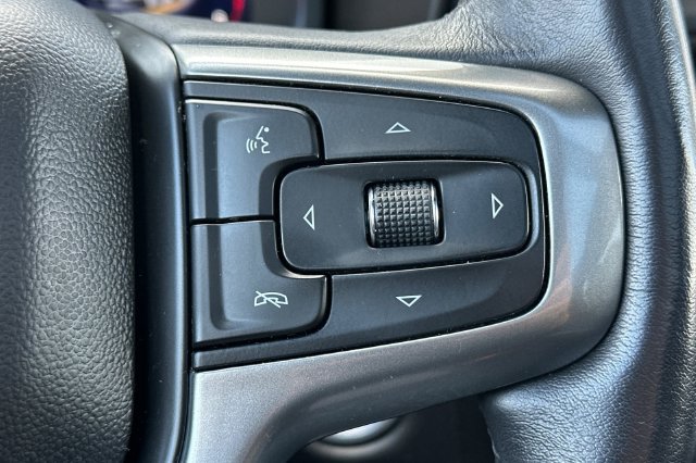 Used 2024 Chevrolet Suburban Premier w/ Advanced Technology Package AWD/4WD image 30