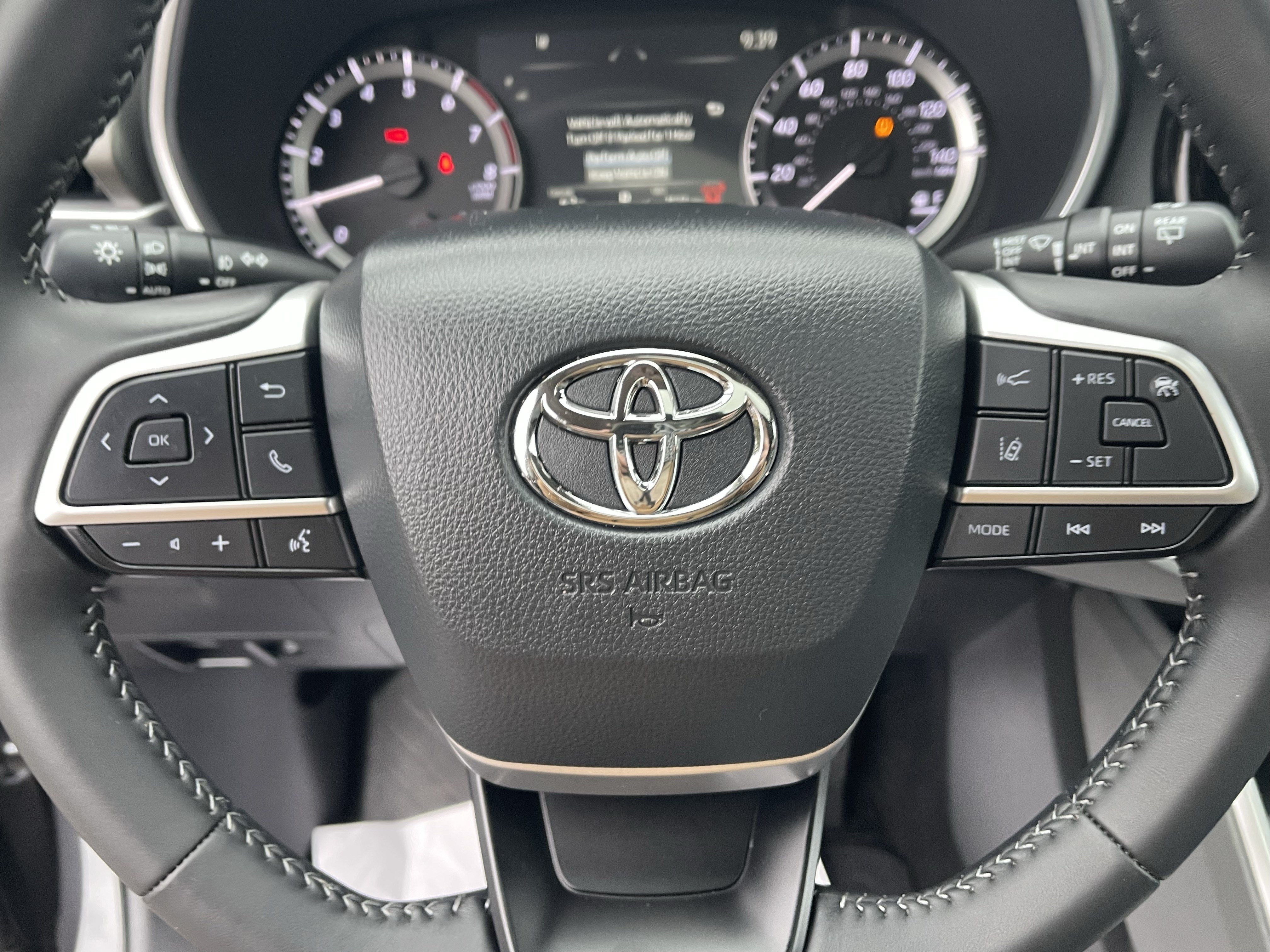 Certified 2025 Toyota Highlander XLE AWD/4WD image 19