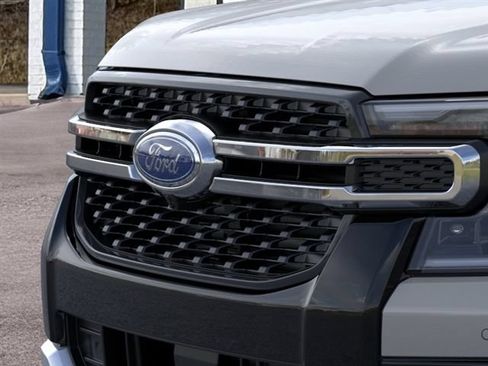 New 2026 Ford Ranger Lariat w/ FX4 Off-Road Package AWD/4WD image 17