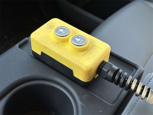 Used 2024 Ford F550 4x4 Regular Cab Super Duty image 13