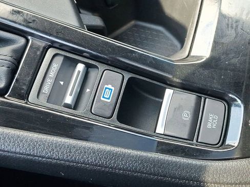 Used 2025 Honda Accord Sport image 25