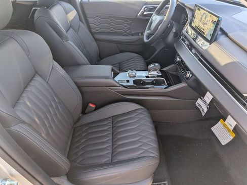 New 2026 Mitsubishi Outlander SEL image 32