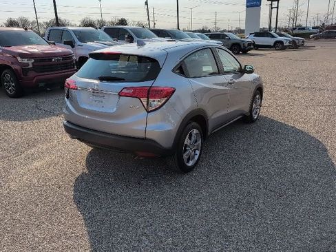Used 2022 Honda HR-V LX image 16
