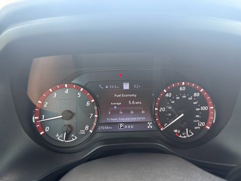 Used 2023 Nissan Titan PRO-4X w/ Pro-4x Convenience Package image 18