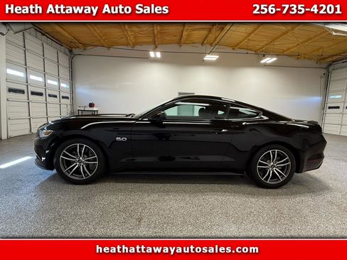 Used 2017 Ford Mustang GT image 1
