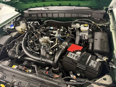 Used 2025 Ford Bronco Badlands AWD/4WD image 32