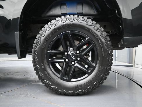 Used 2024 Chevrolet Silverado 1500 Custom Trail Boss AWD/4WD image 14