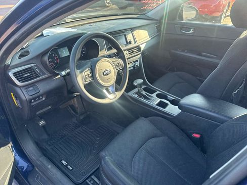 Used 2017 Kia Optima LX FWD image 9