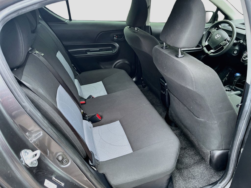Used 2018 Toyota Prius C Two FWD image 24