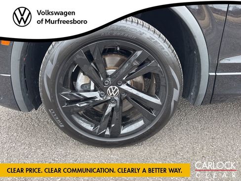 Used 2024 Volkswagen Tiguan SE R-Line image 8