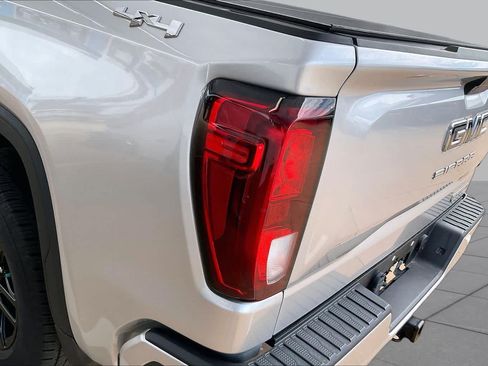 Used 2021 GMC Sierra 1500 Elevation AWD/4WD image 28