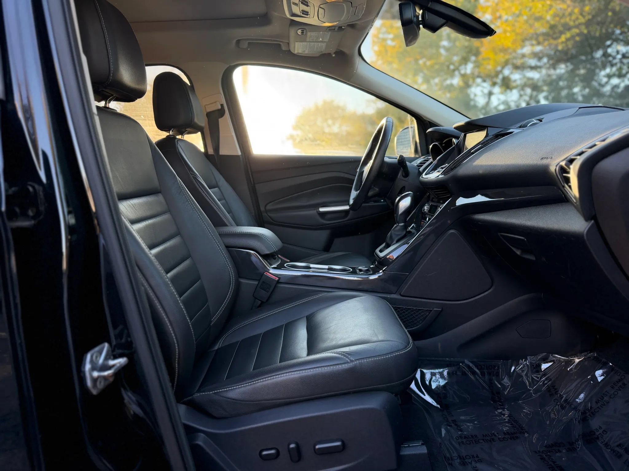 Used 2016 Ford Escape Titanium w/ Equipment Group 301A AWD/4WD image 20